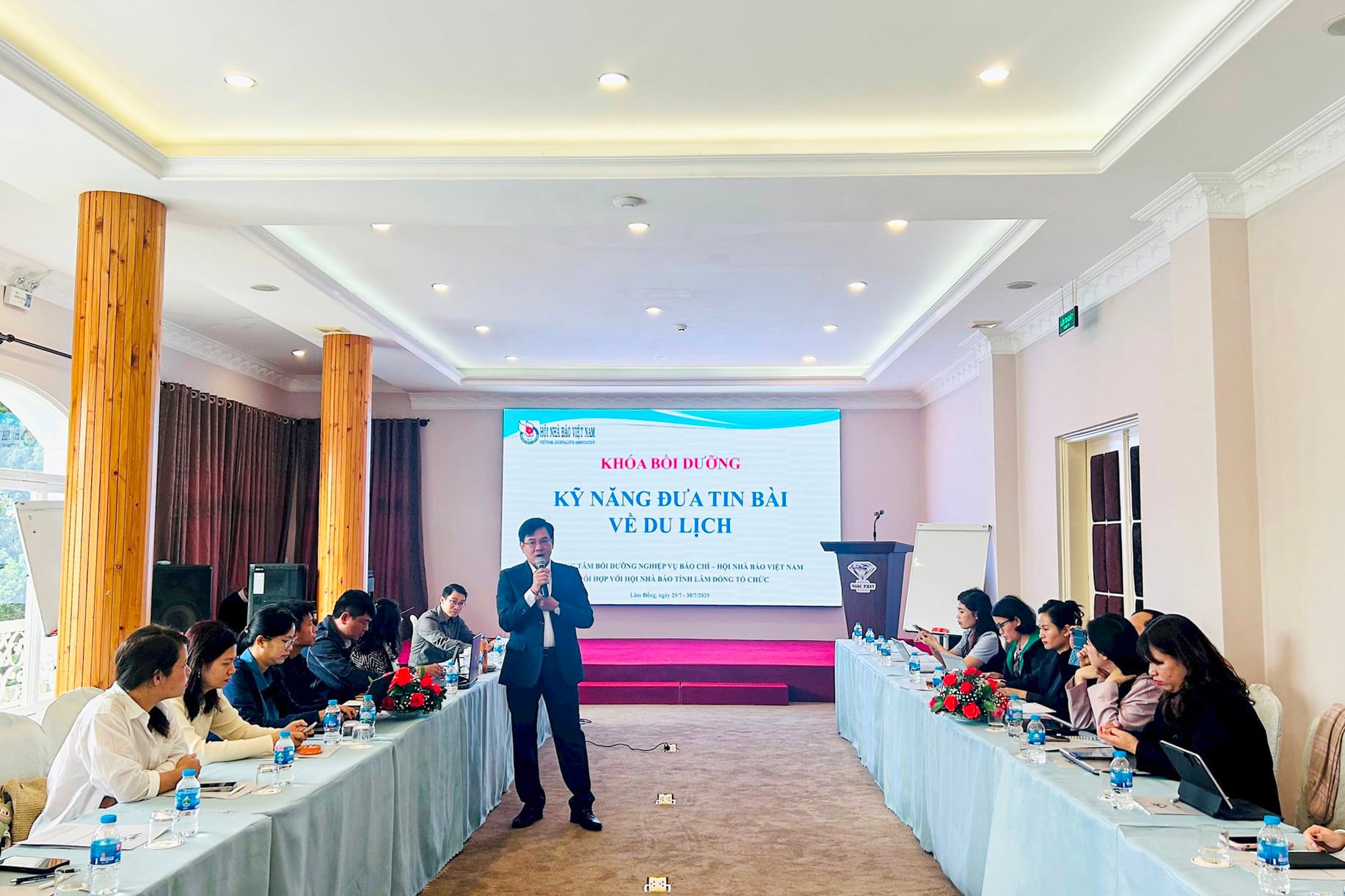 Lâm Đồng: Bồi dưỡng kỹ năng đưa tin du lịch trong thời đại số