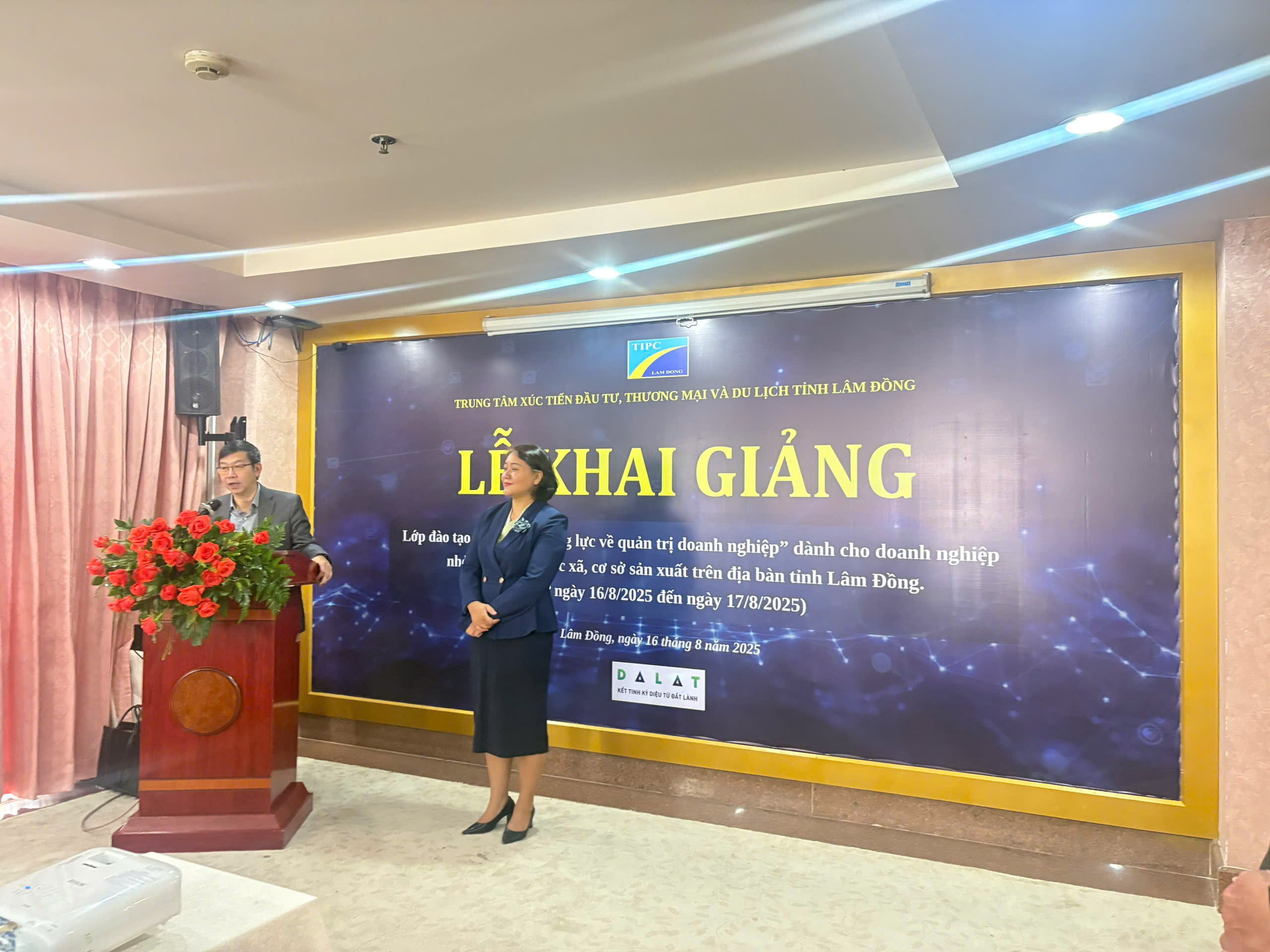 TỔ CHỨC LỚP ĐÀO TẠO  “NÂNG CAO NĂNG LỰC QUẢN TRỊ CHO DOANH NGHIỆP”