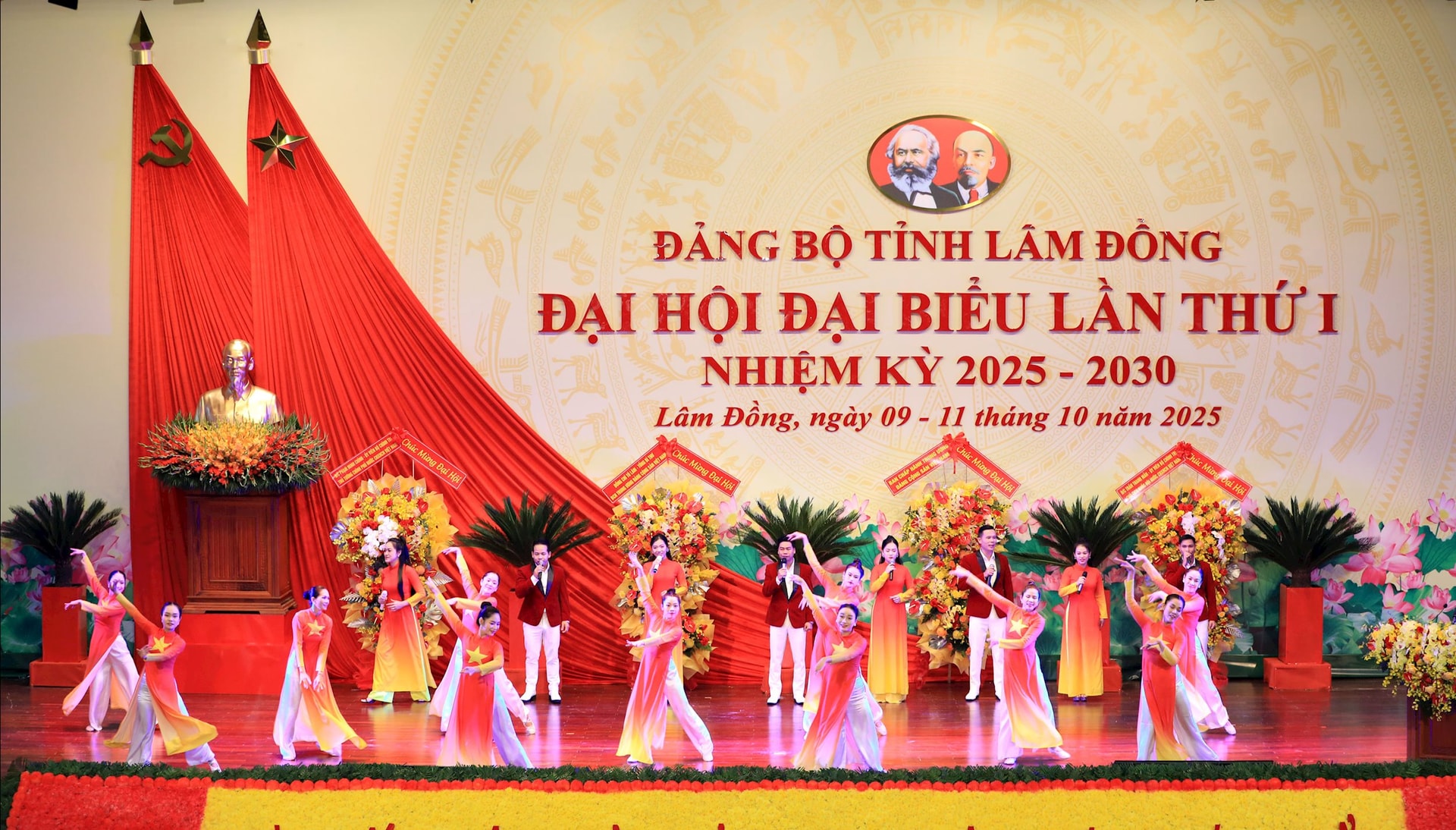 Hình ảnh phiên Khai mạc Đại hội đại biểu Đảng bộ tỉnh Lâm Đồng lần thứ I, nhiệm kỳ 2025 - 2030