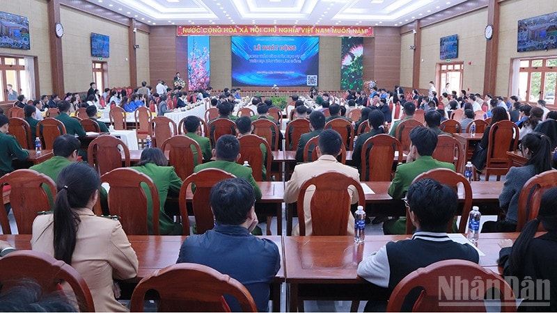 “Bình dân học vụ số”- Nền tảng trong xây dựng xã hội số ở Lâm Đồng