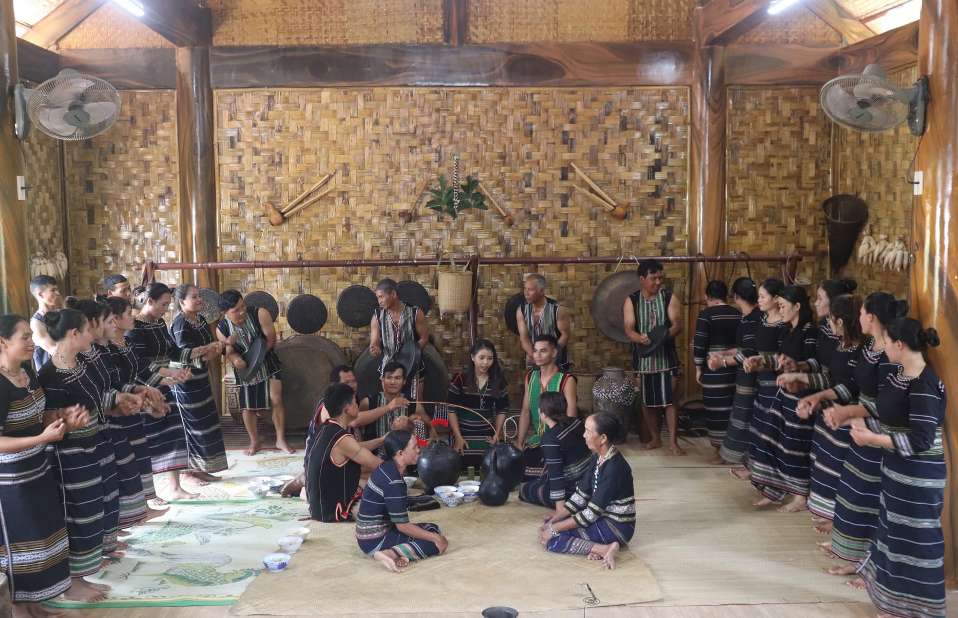 Khi du lịch cộng đồng kể câu chuyện của bản làng Lâm Đồng