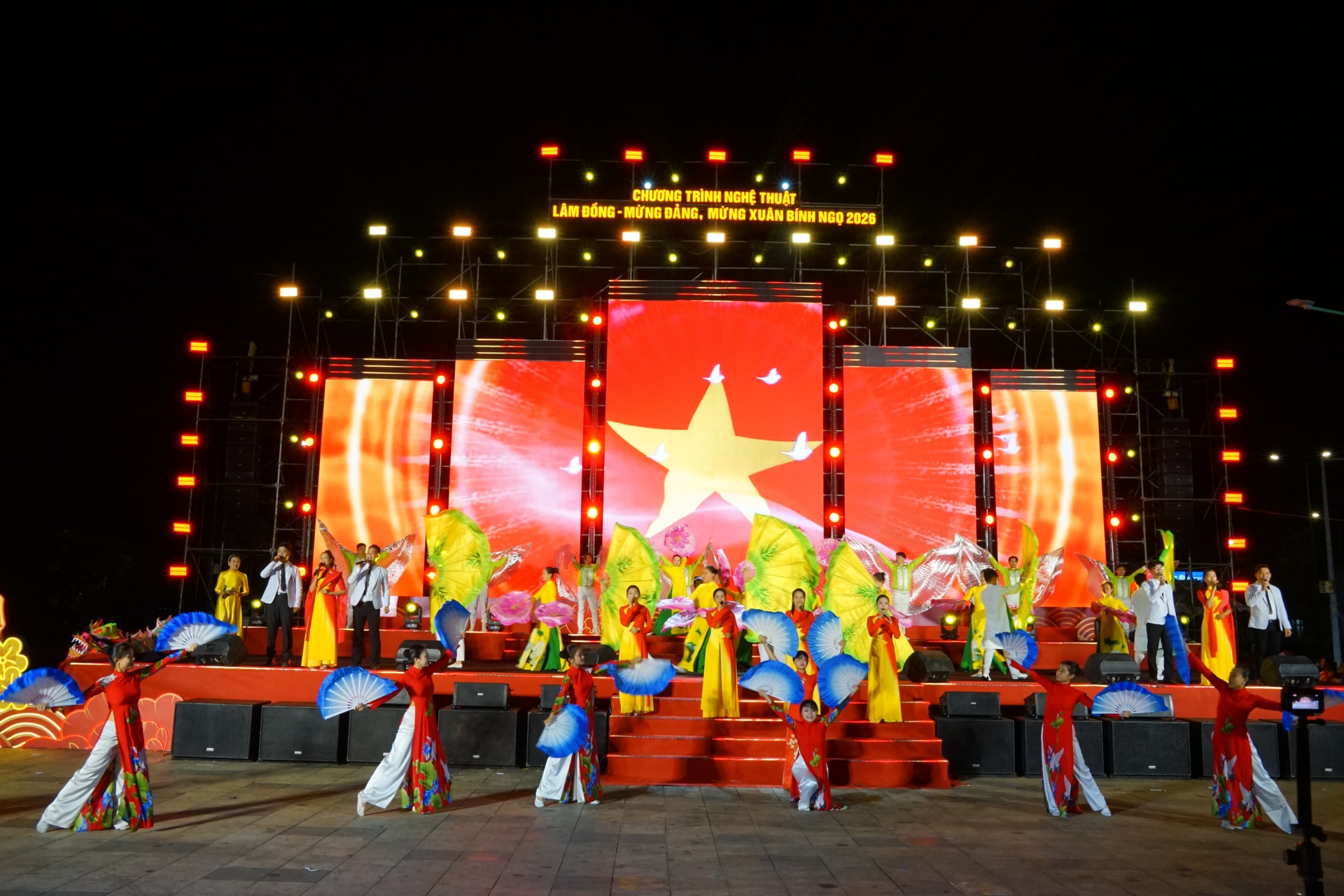 Tổng duyệt chương trình Chào Xuân Bính Ngọ - 2026 tại phía Đông Lâm Đồng