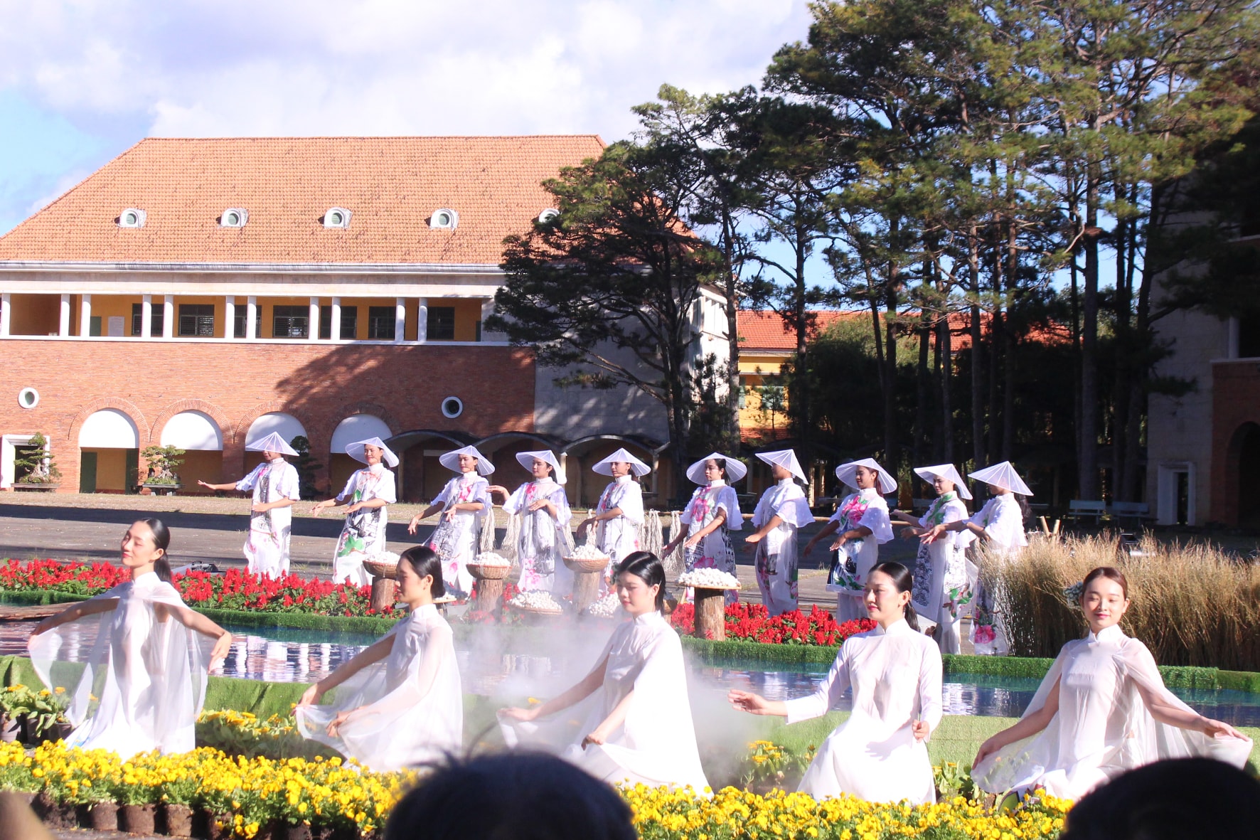 Trợ lý du lịch số