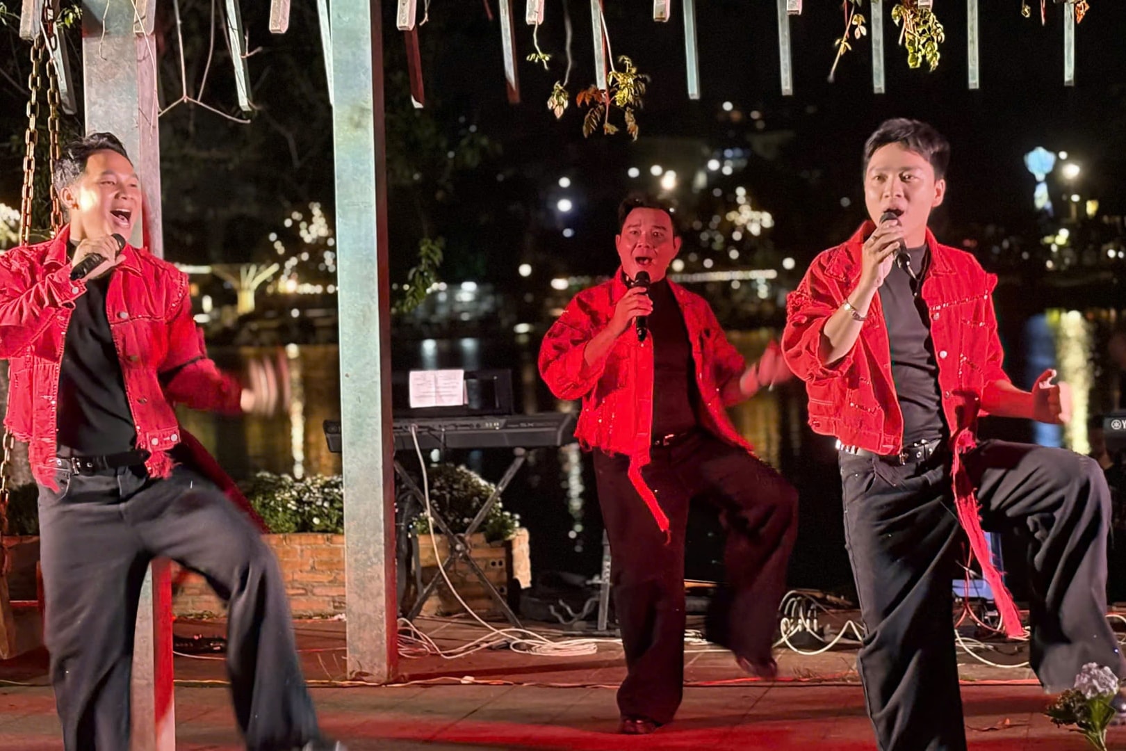 Chương trình Nghệ thuật đường phố bên hồ Xuân Hương - Đà Lạt phục vụ du khách