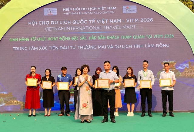 Du lịch Lâm Đồng nhận 2 giải thưởng tại Hội chợ Du lịch Quốc tế Việt Nam 2026