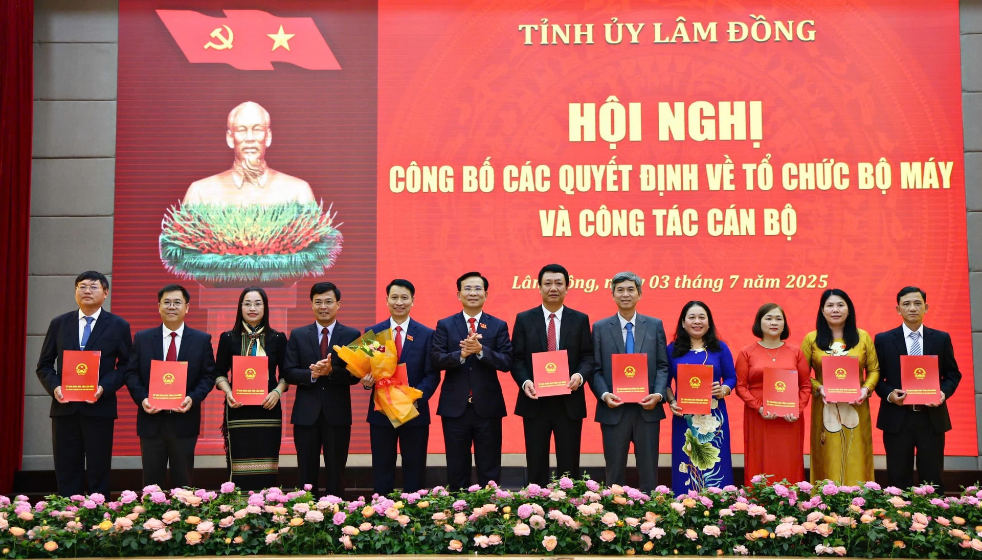 Vận hành chính quyền địa phương 2 cấp ở Lâm Đồng: Tinh gọn - hiệu lực - vì Nhân dân phục vụ