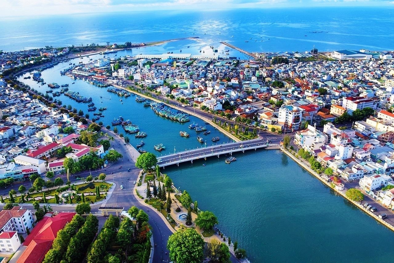 Kỷ niệm 51 năm Ngày Giải phóng Phan Thiết: Phát huy hào khí giải phóng, phía Đông Nam bứt phá trở thành cực tăng trưởng động lực