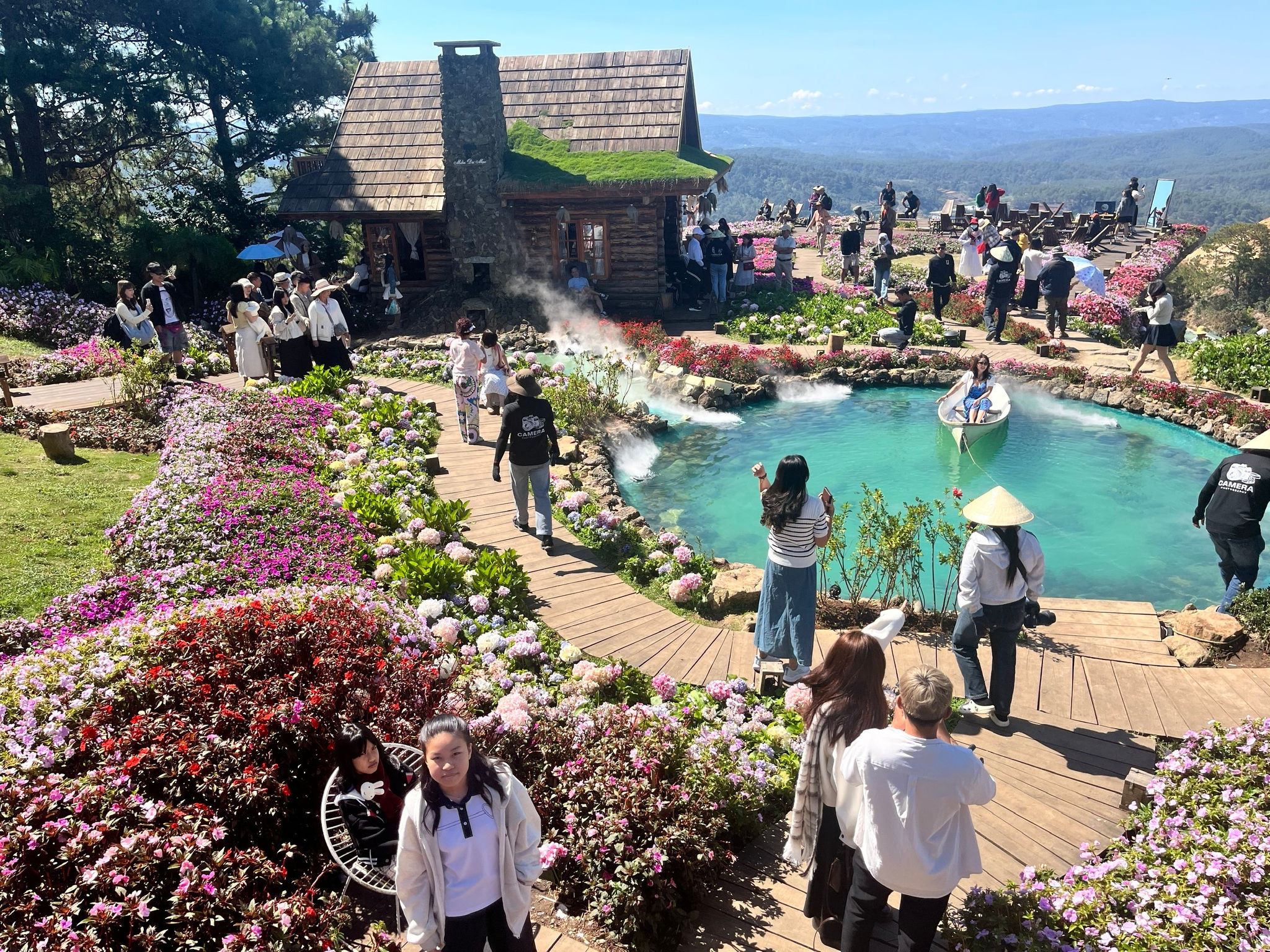 Du lịch Lâm Đồng thu gần 770 tỷ đồng dịp Lễ Giỗ Tổ Hùng Vương