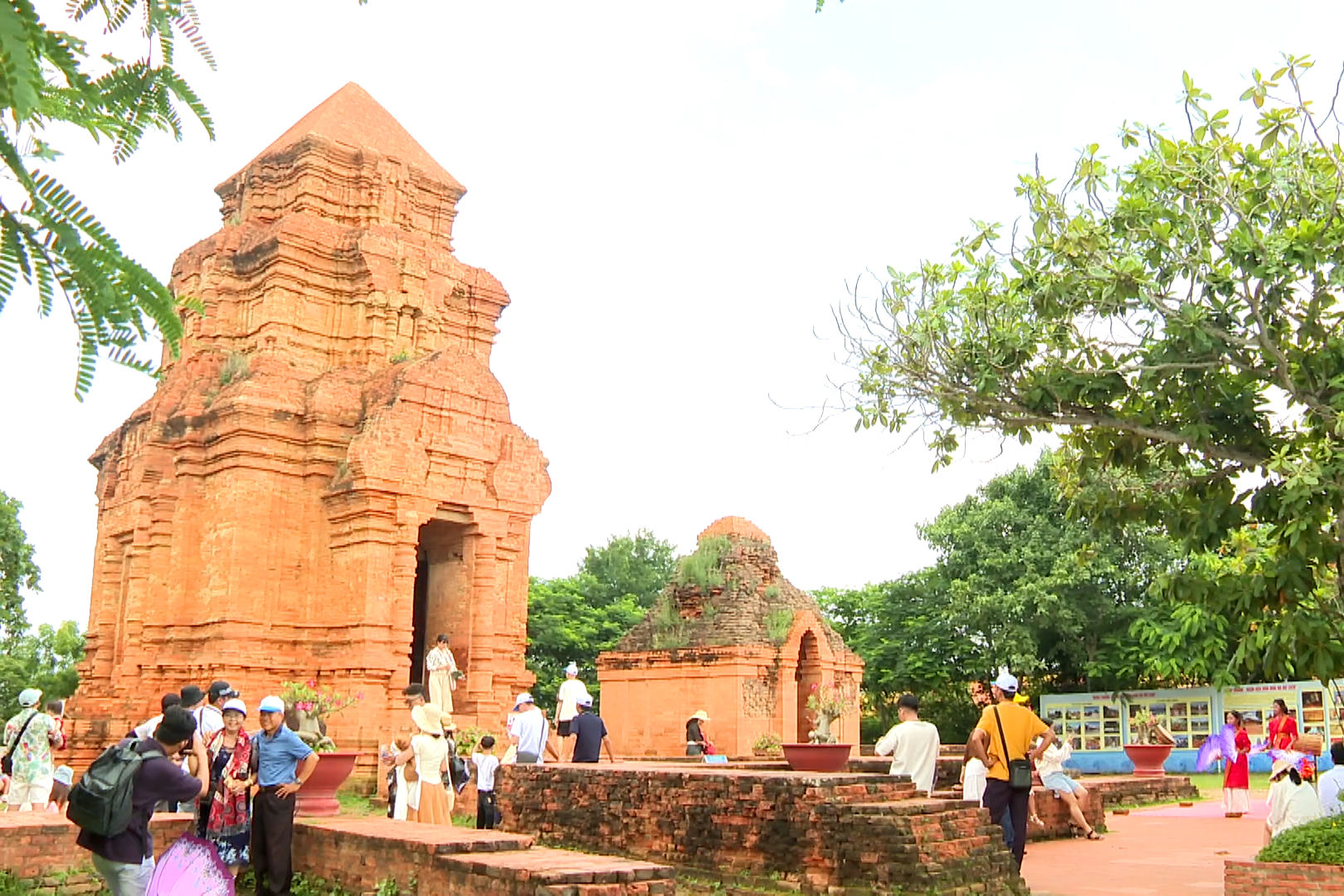 Sắc màu văn hóa Chăm níu chân du khách khi đến Lâm Đồng