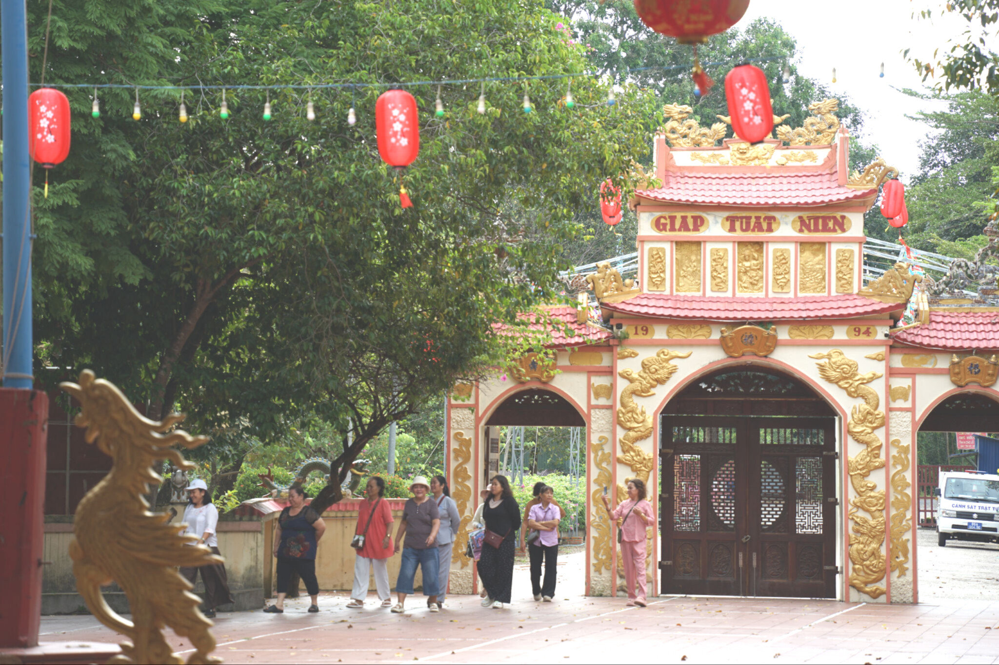 Phó Chủ tịch UBND tỉnh Lâm Đồng Nguyễn Minh kiểm tra công tác chuẩn bị Lễ hội Văn hoá - Du lịch Dinh Thầy Thím